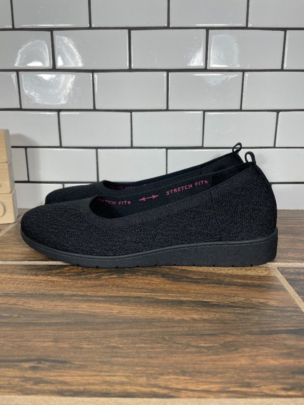 Skechers Cleo Flex Wedge Flipside Shoes Womens Size 8 Black Stretch Fit Flat